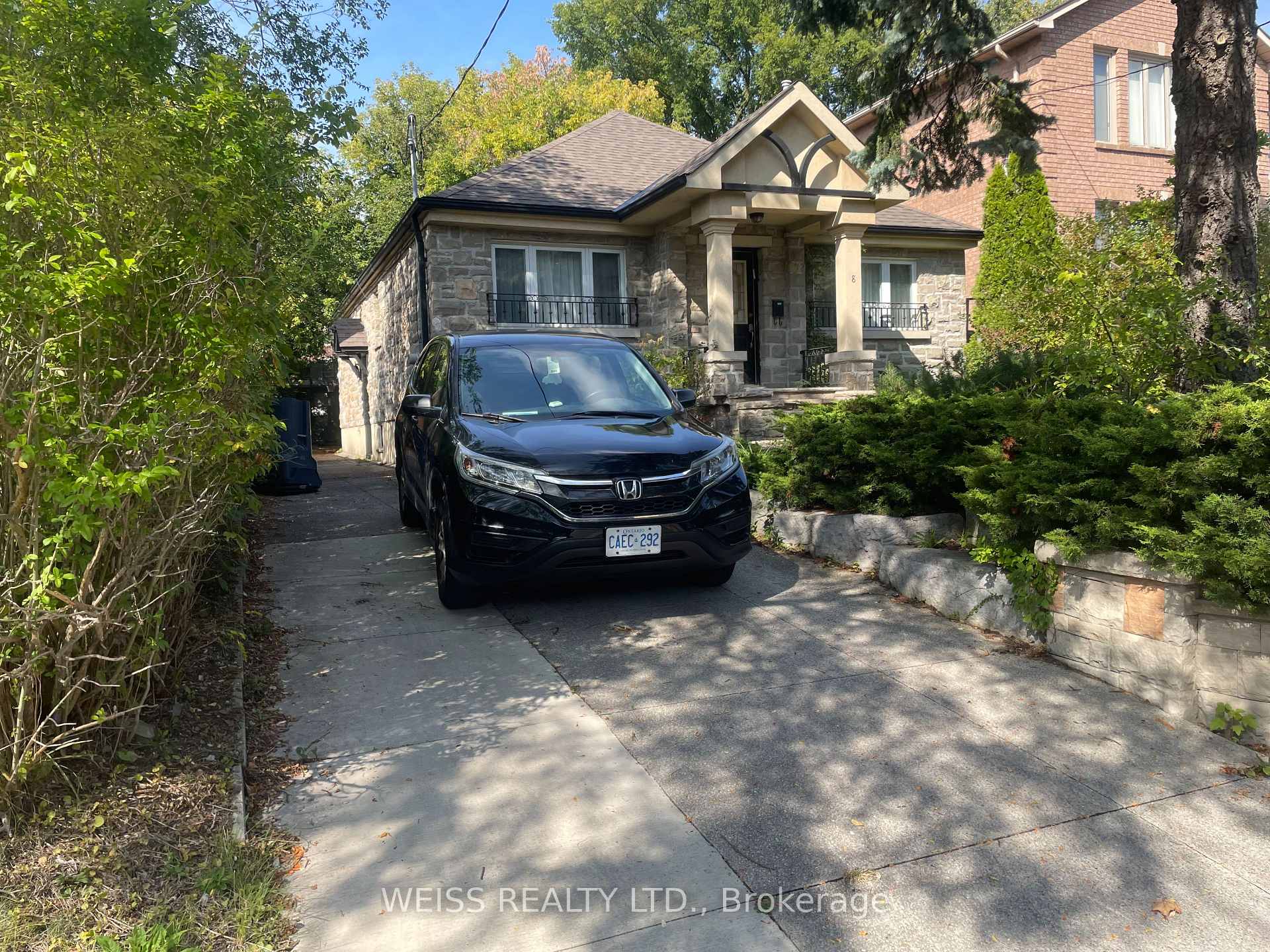 488 Coldstream Avenue, Toronto C04, ON M5N 1Y5