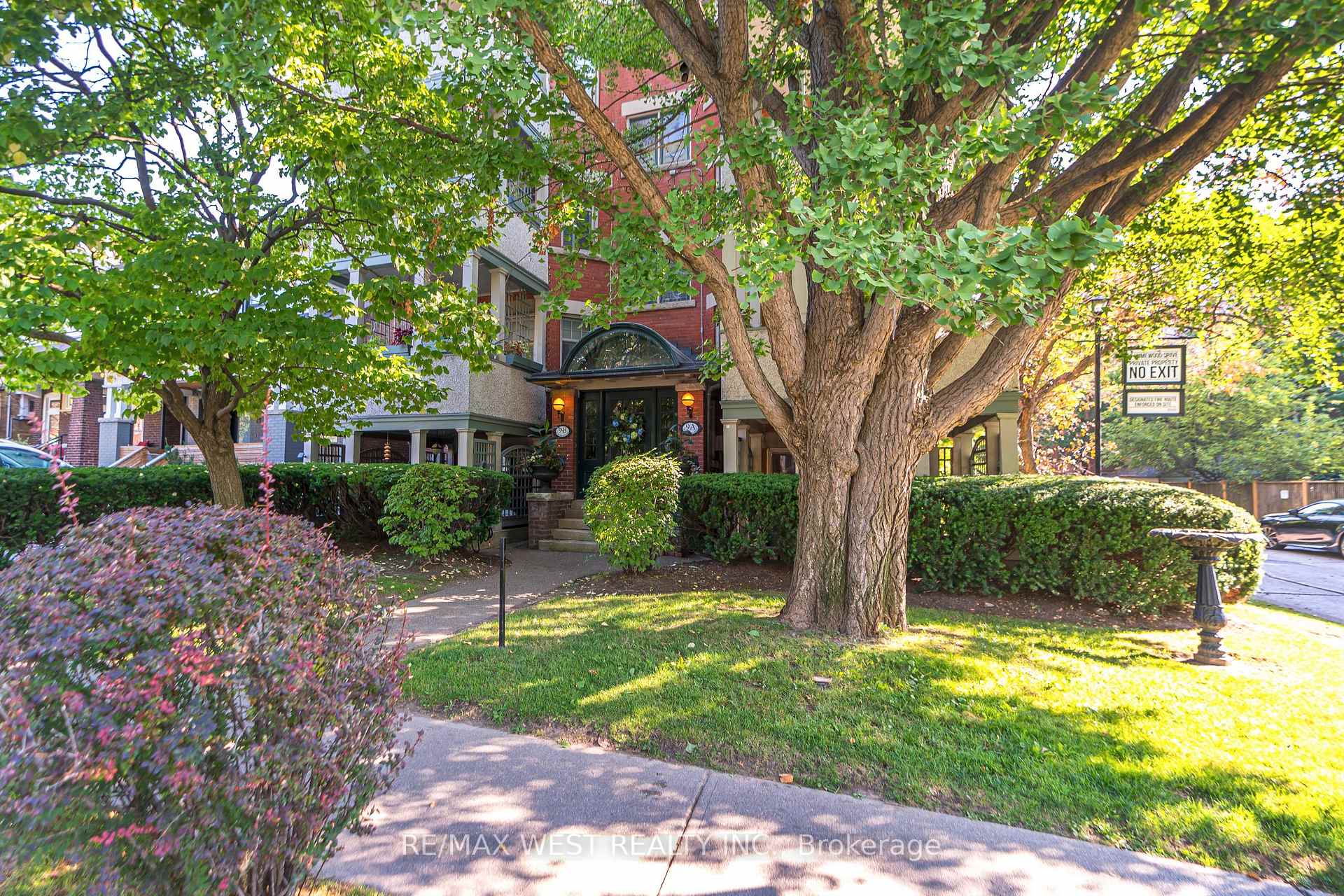 9B Humewood Drive, Toronto, ON M6C 1C9