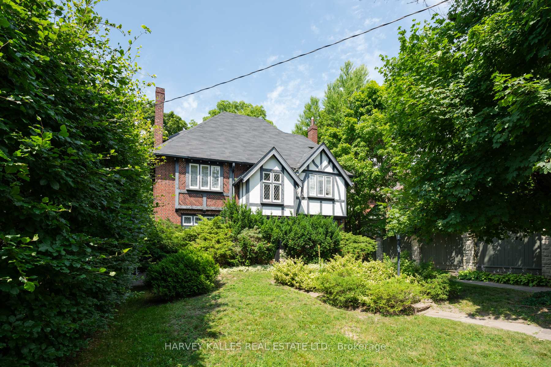412 Glenayr Road, Toronto C03, ON M5P 3C7