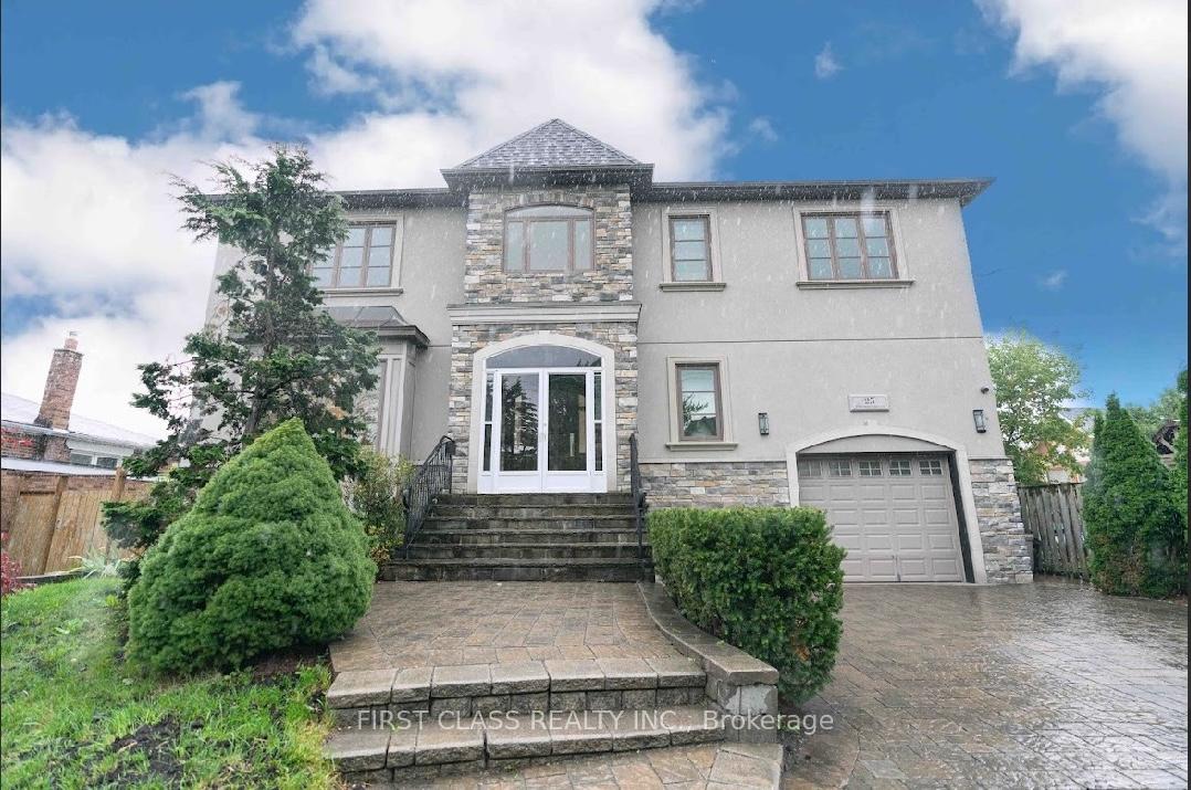 25 Dresden Road, Toronto C06, ON M3H 1W8