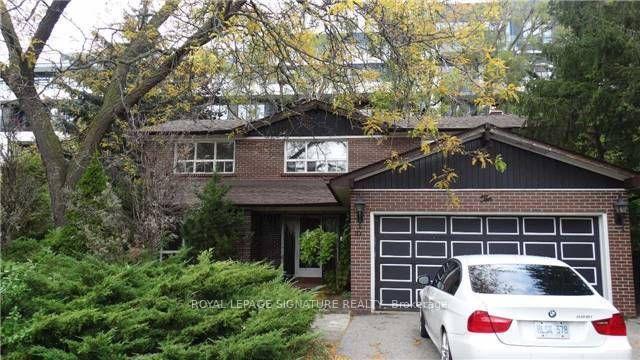 10 Teagarden Court, Toronto, ON M2N 5Z9