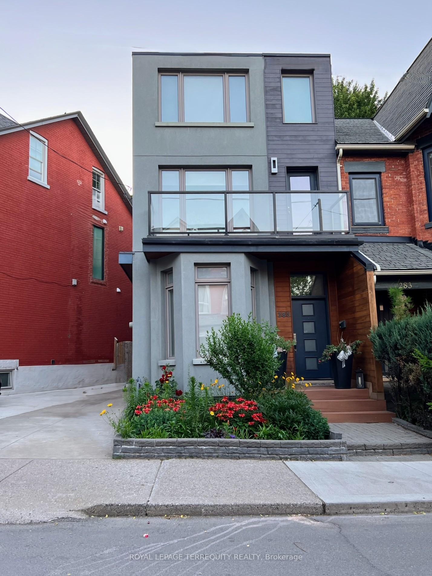 285 Lisgar Street, Toronto, ON M6J 3H1