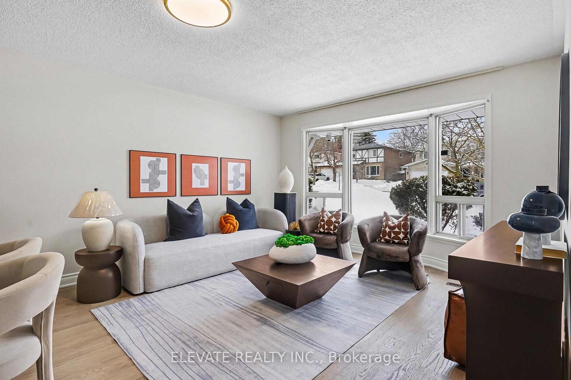 21 Whitehorn Crescent, Toronto, ON M2J 3B1