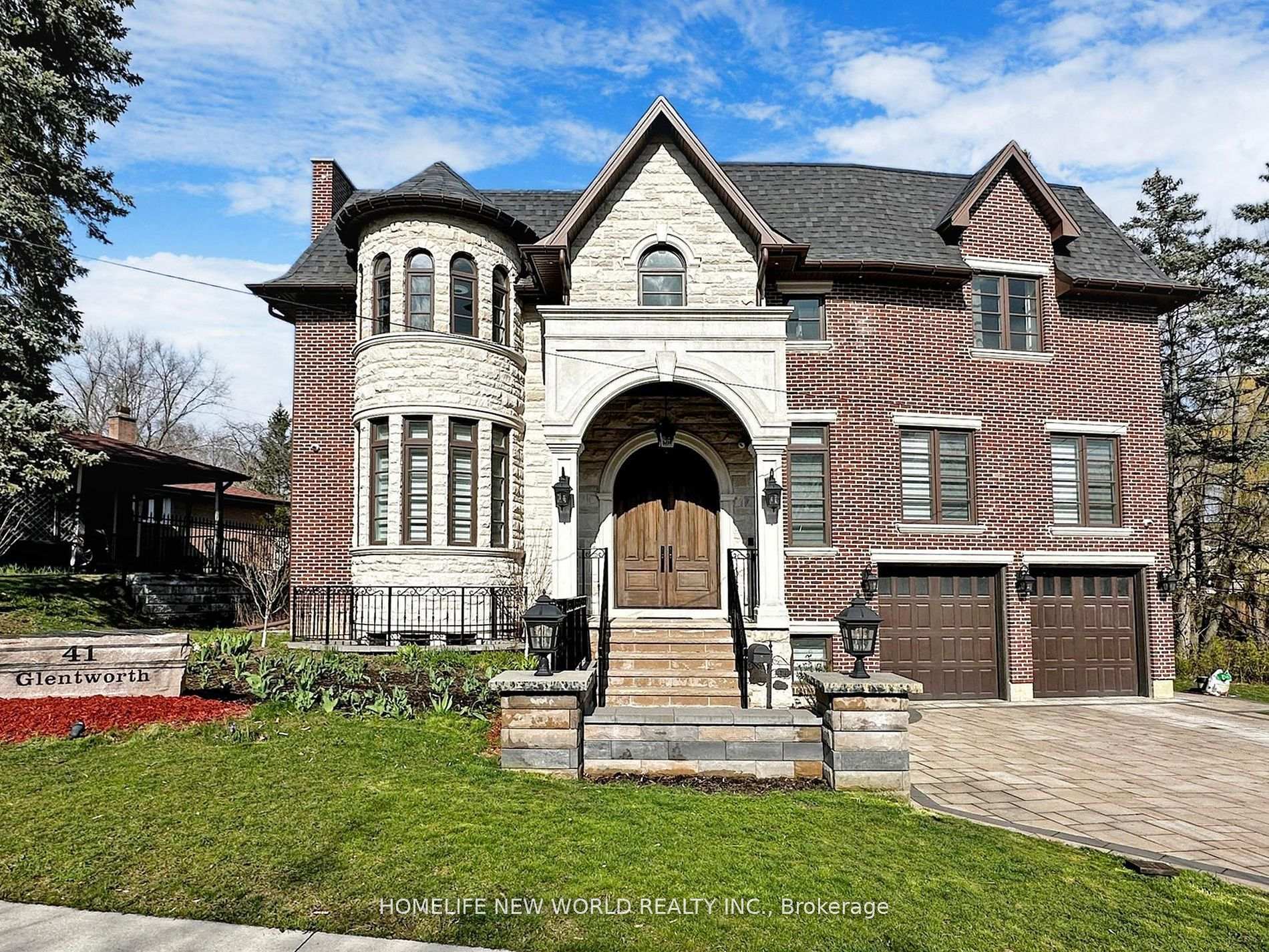 41 Glentworth Road, Toronto, ON M2J 2E7