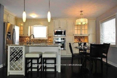 344 Moore Park Avenue, Toronto, ON M2R 2R6