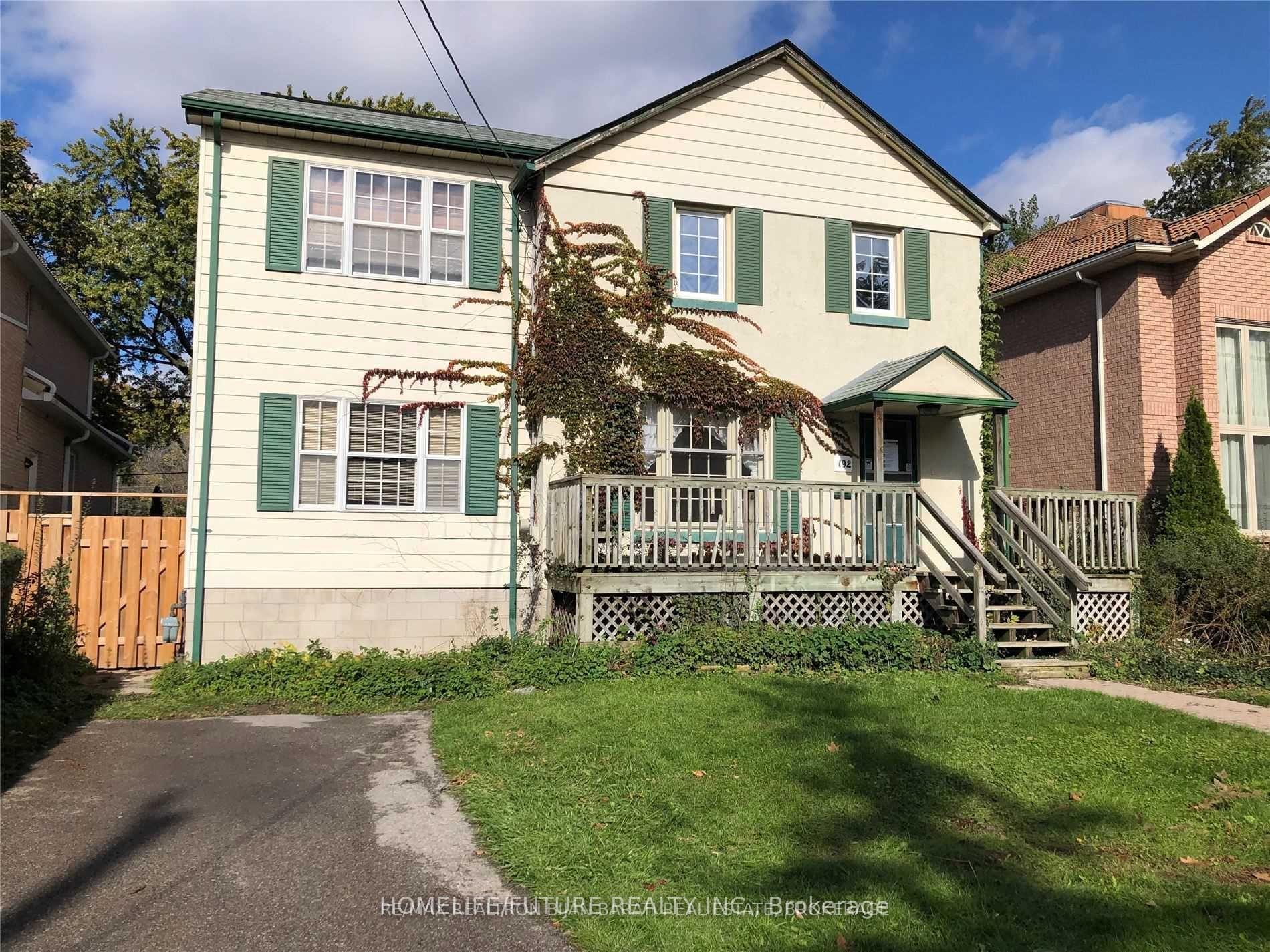 192 Parkview Avenue, Toronto, ON M2N 3Y8