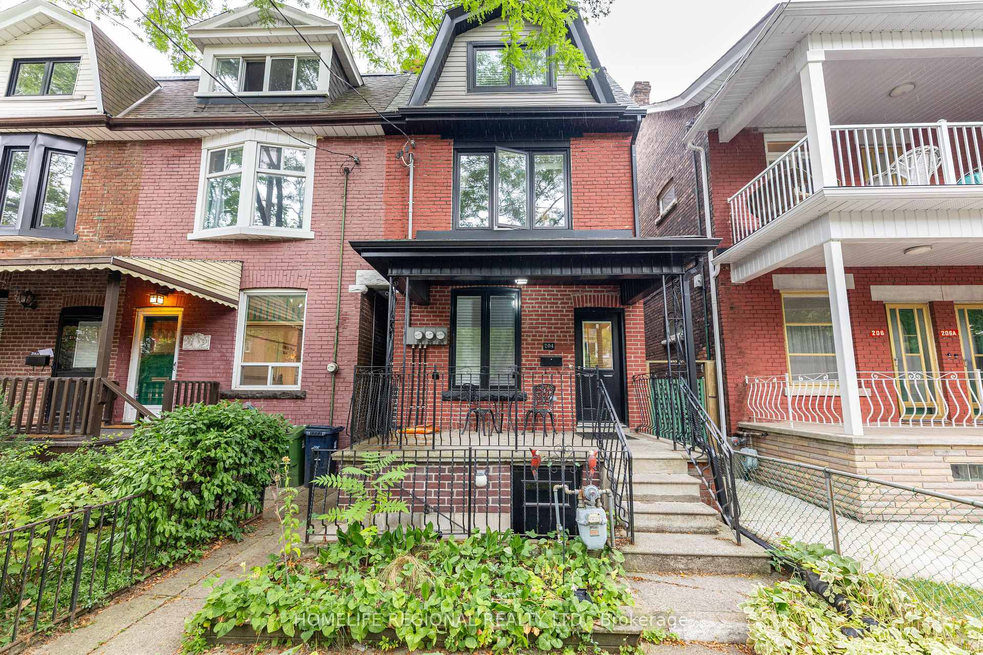 204 Roxton Road, Toronto, ON M6J 2Y5