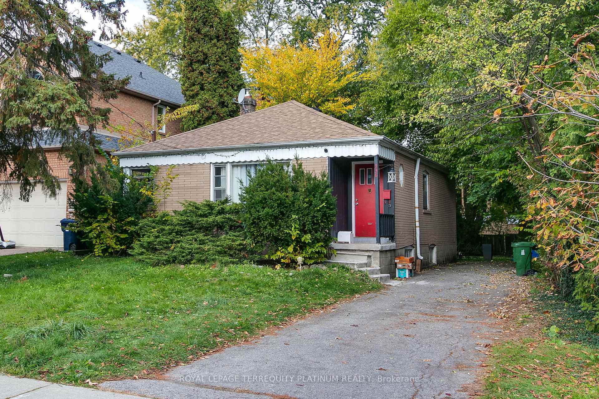 336 Hillcrest Avenue, Toronto, ON M2N 3P6