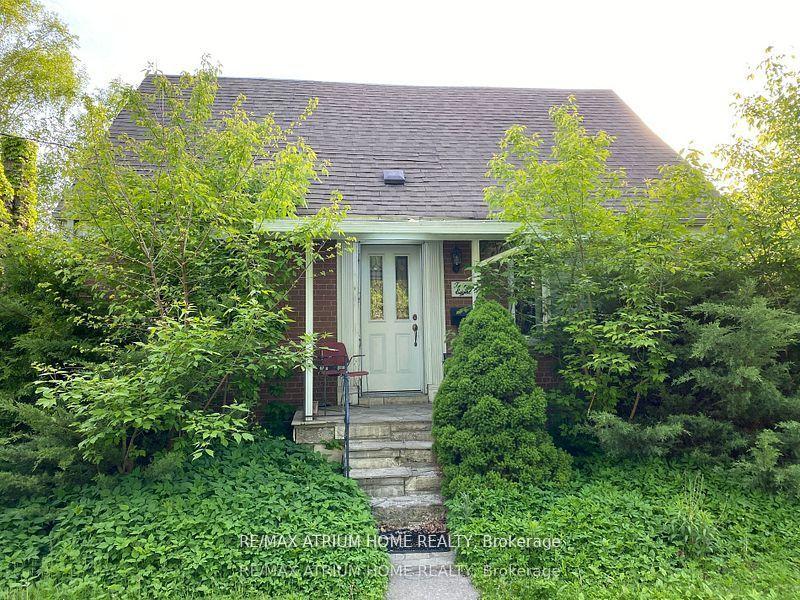 28 Kensington Avenue, Toronto, ON M2M 1R6