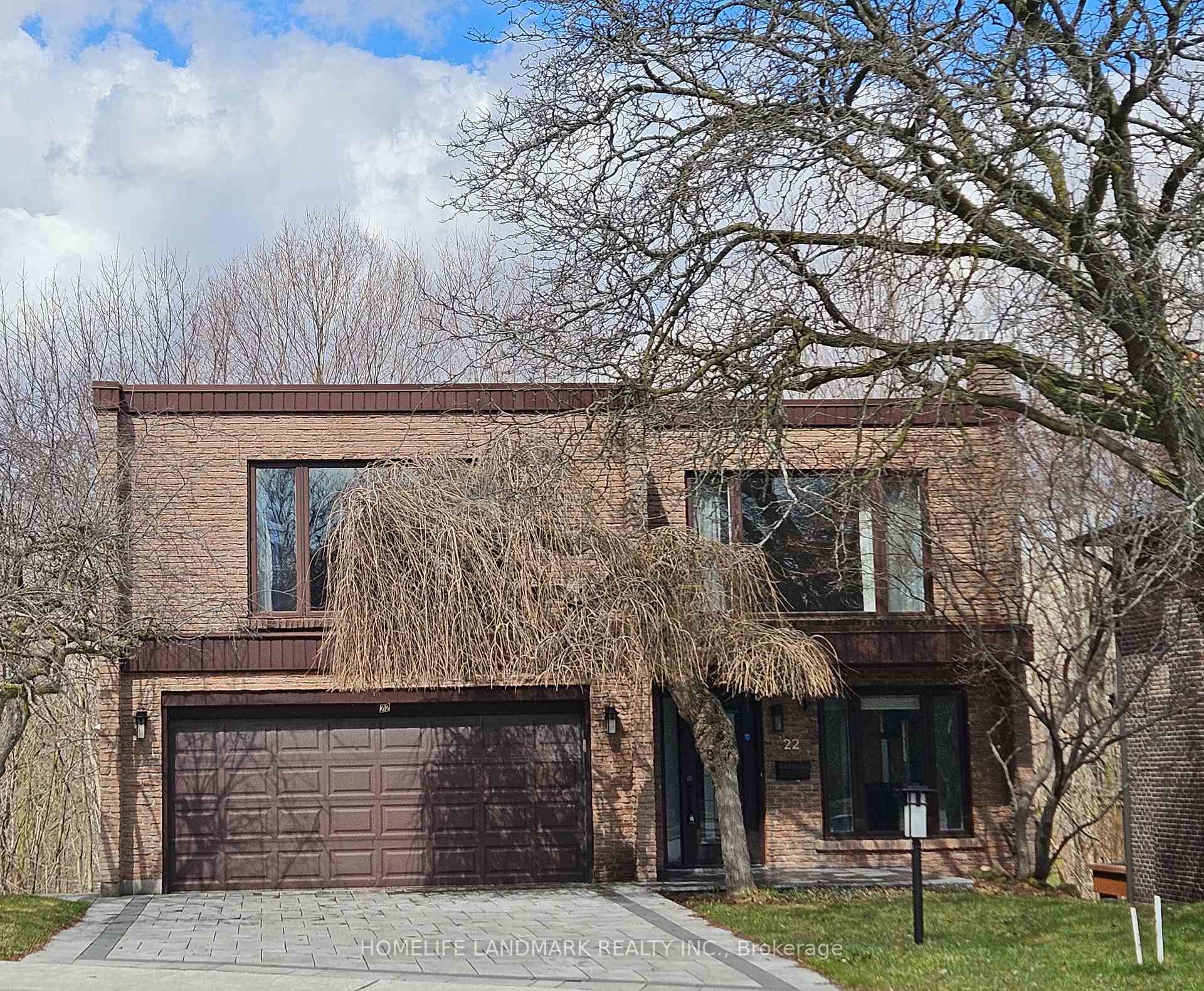 22 Coreydale Court, Toronto, ON M3H 4T2