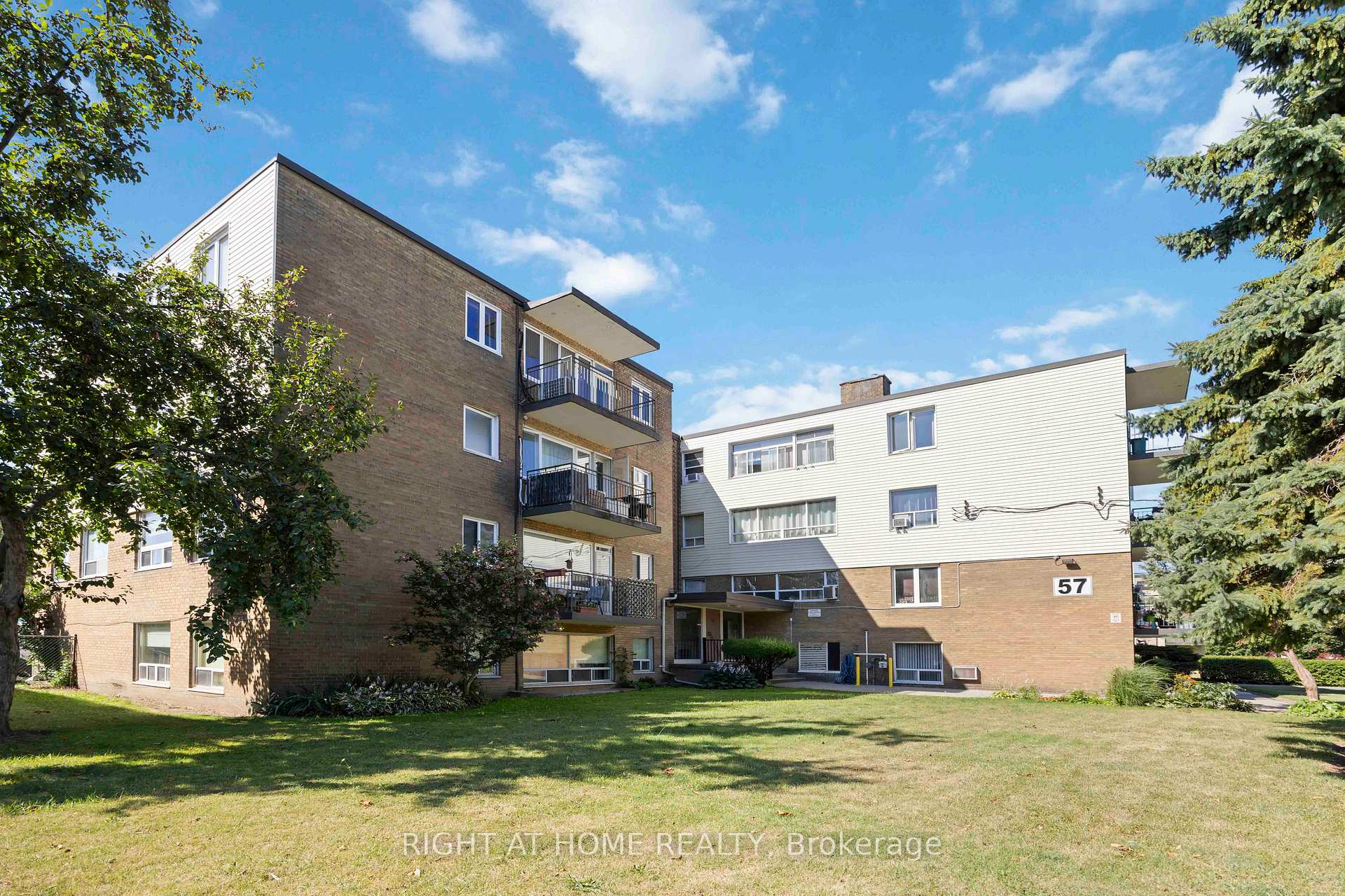 57 Neptune Drive 103, Toronto, ON M6A 1X2