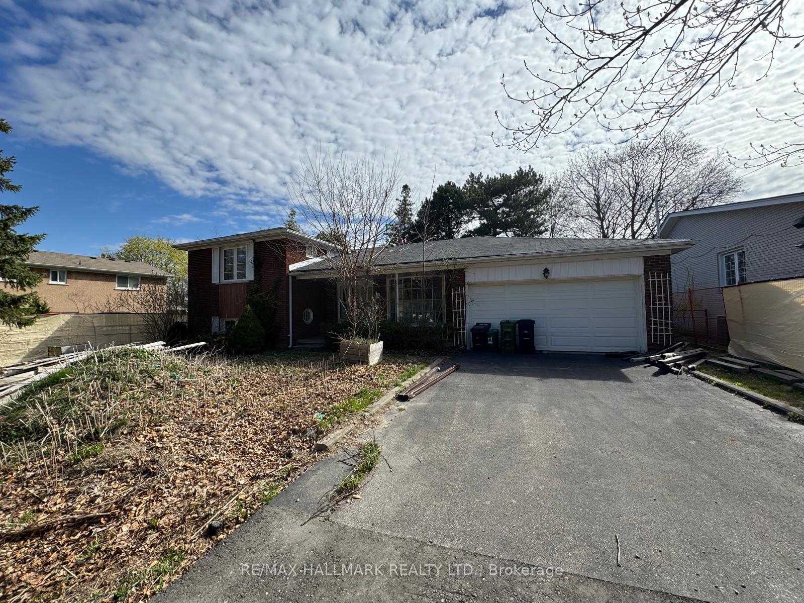 Toronto C14 · Newtonbrook East