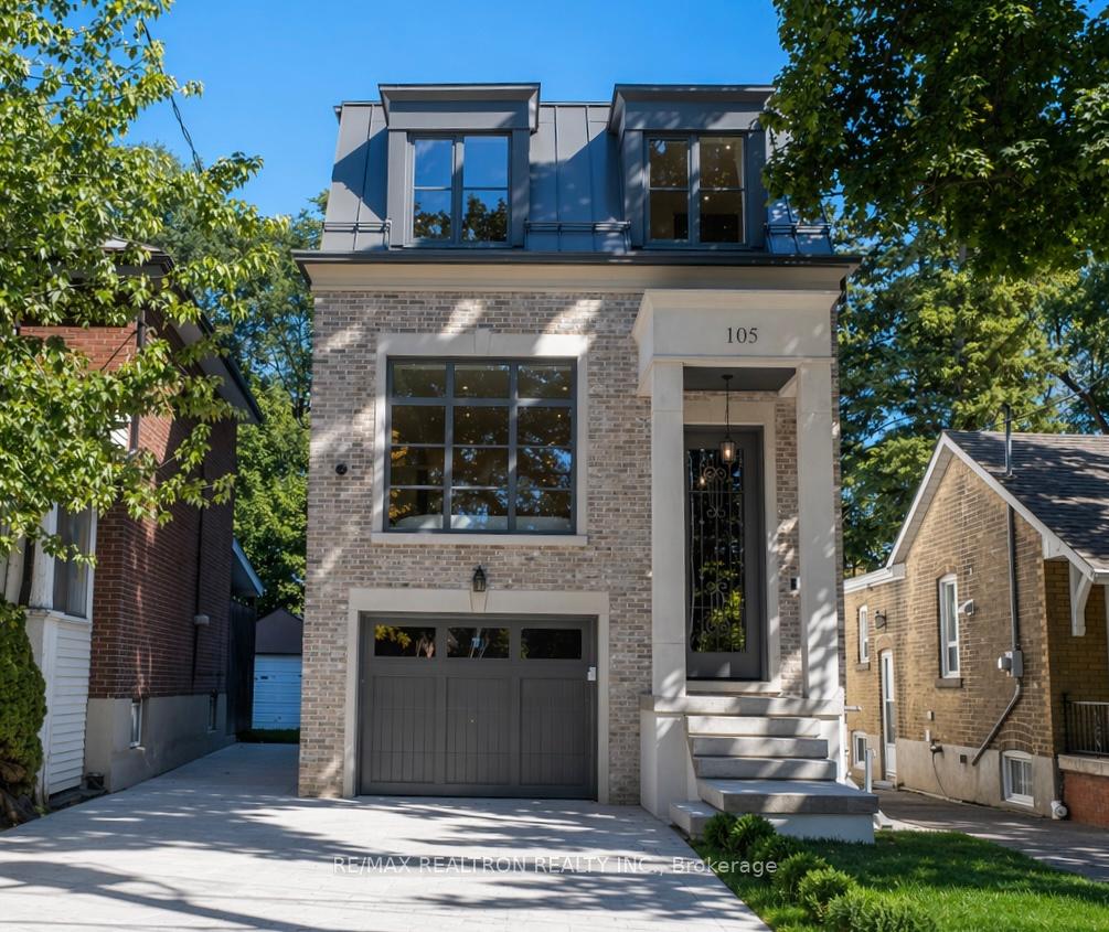 105 Rumsey Road, Toronto C11, ON M4G 1P1