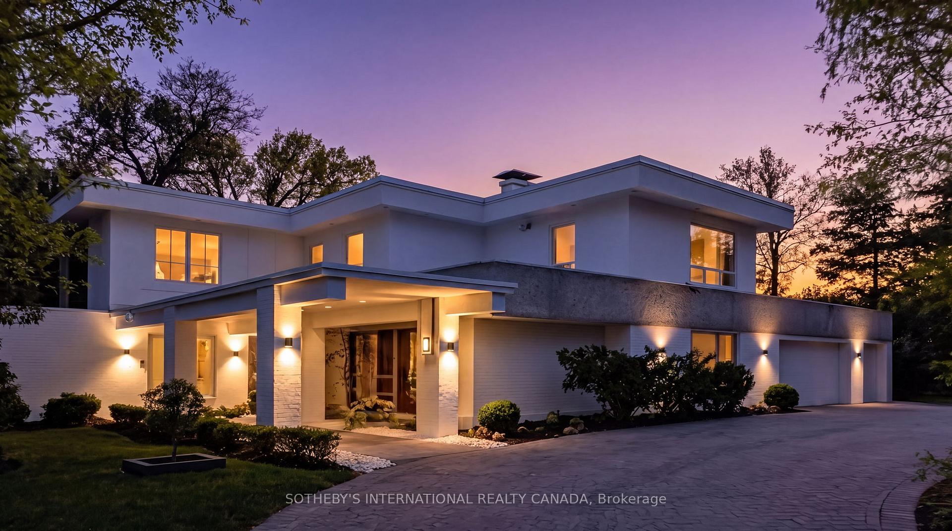 39 Burton Road, Toronto, ON M5P 1V1