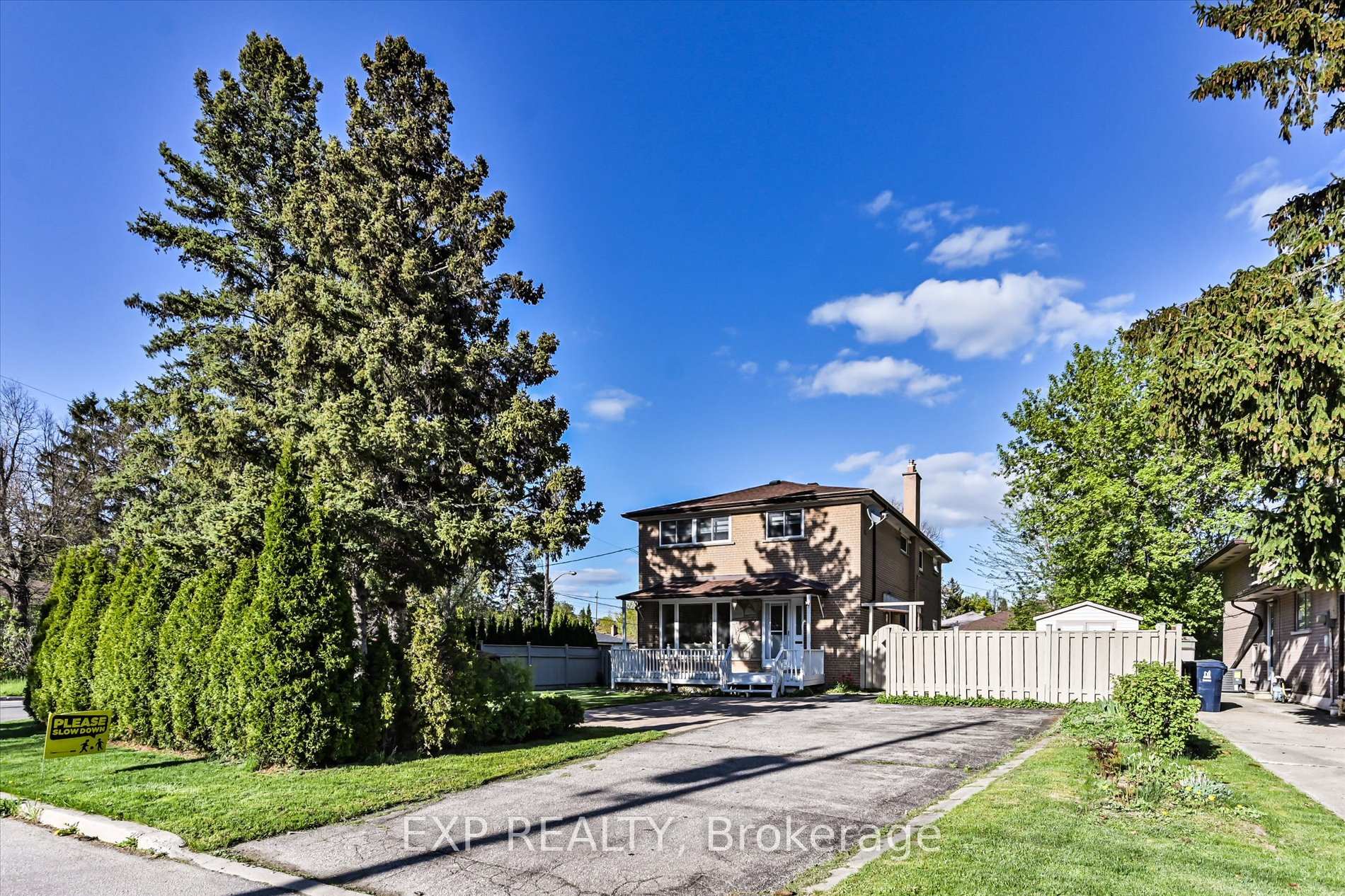 38 Logandale Road, Toronto, ON M2N 4H4