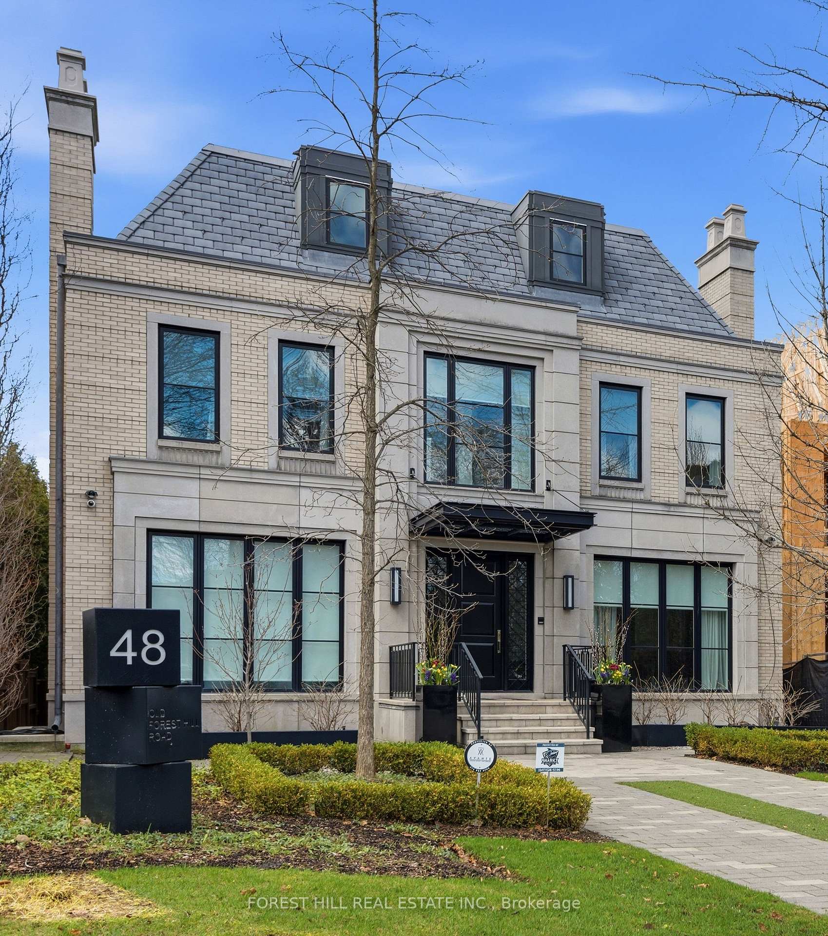 48 Old Forest Hill Road, Toronto, ON M5P 2P9
