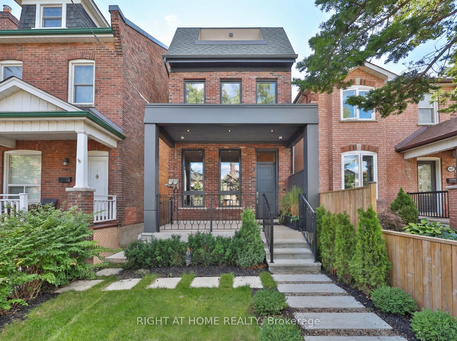 444 Roxton Road, Toronto, ON M6G 3R4
