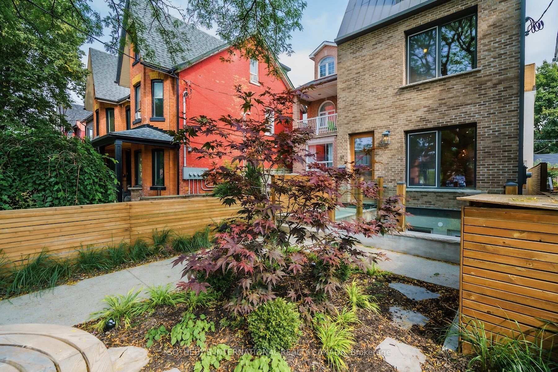 41 Northcote Avenue, Toronto, ON M6J 3K2