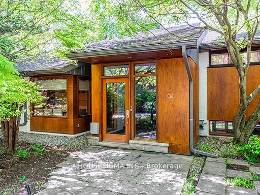 94 Laurentide Drive, Toronto, ON M3A 3E5