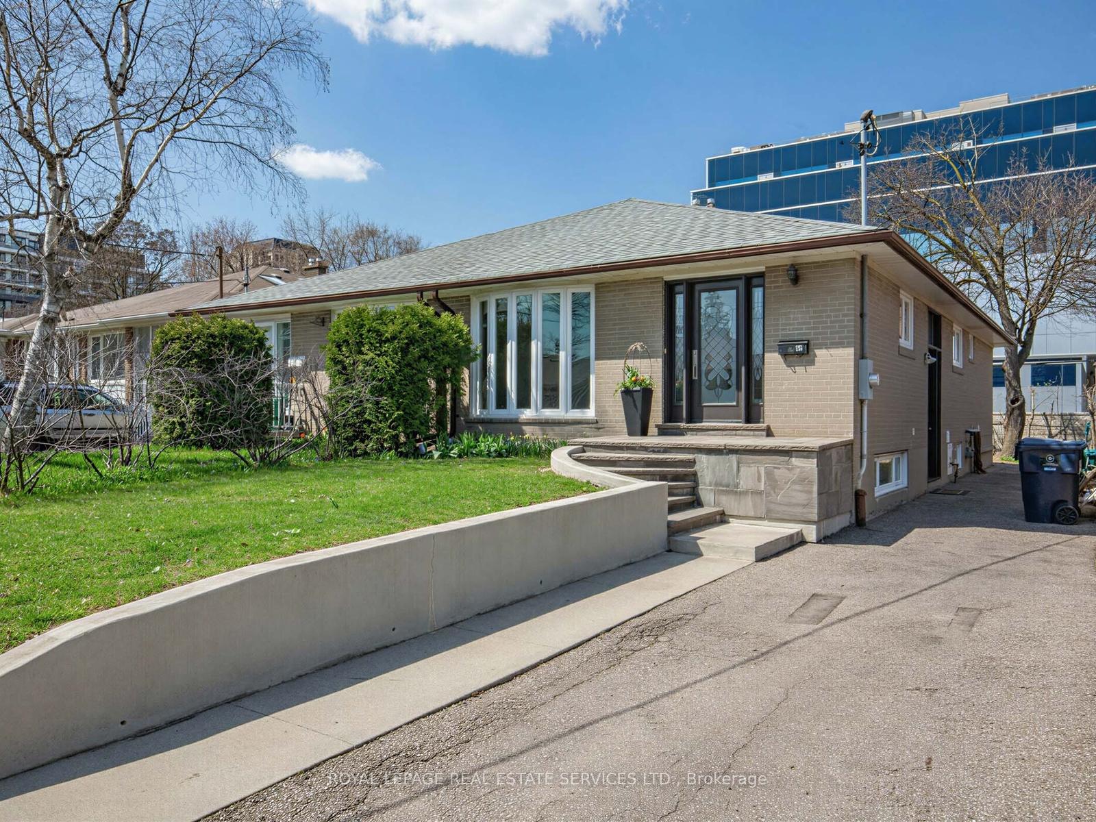 44 Caracas Road, Toronto, ON M2K 1A9