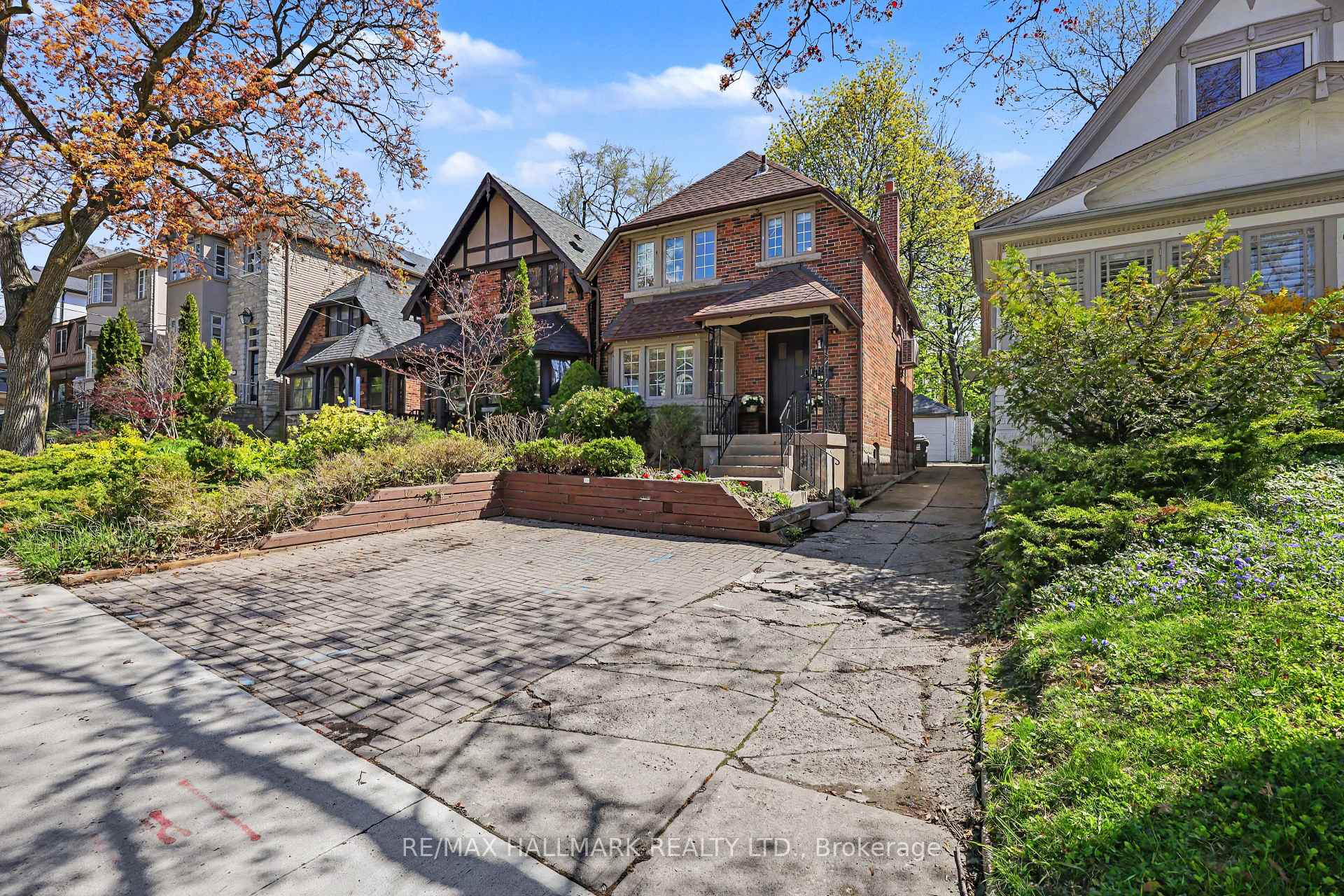 67 Gilgorm Road, Toronto C04, ON M5N 2M4