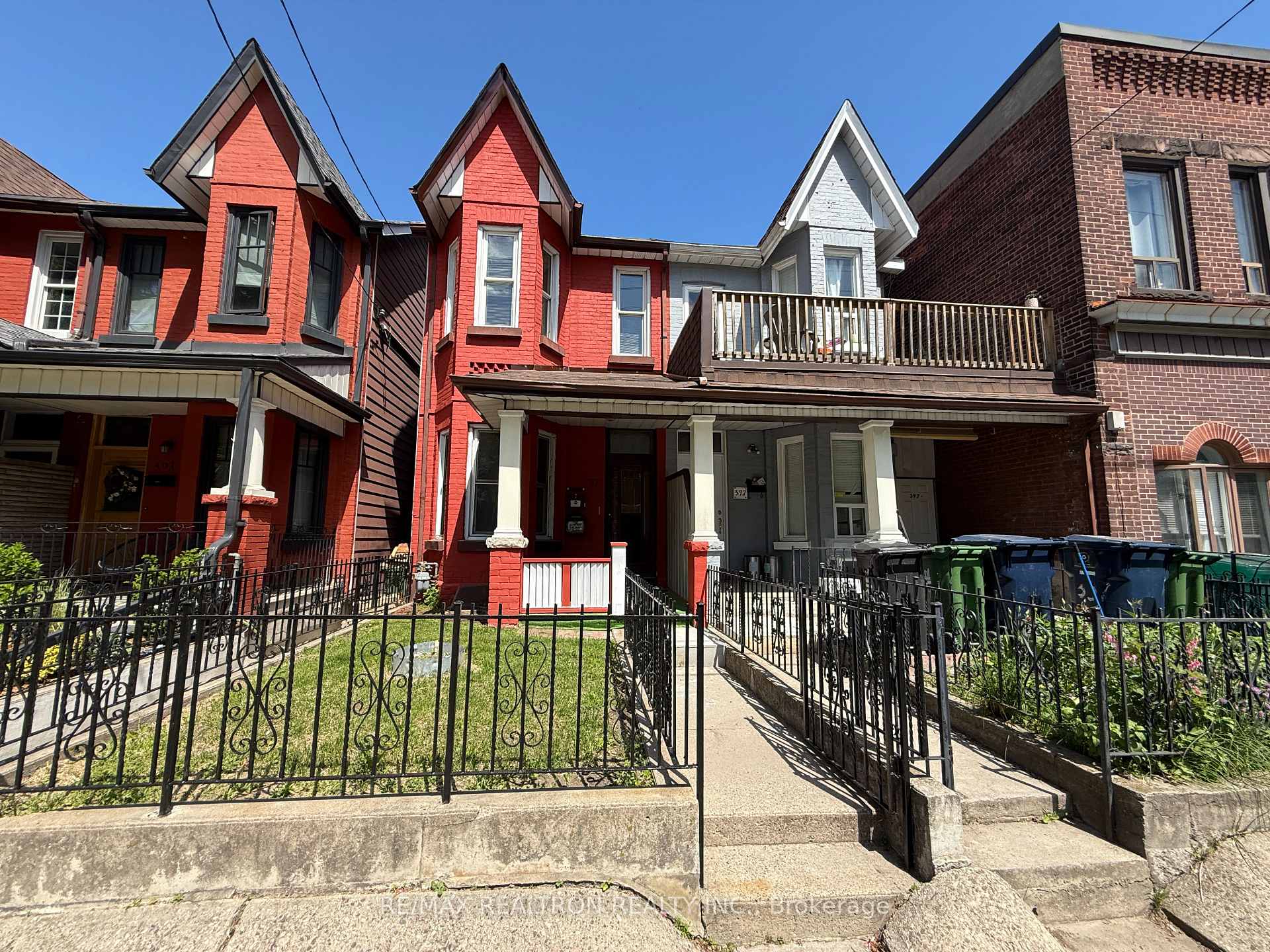 399 Brock Avenue, Toronto, ON M6H 3N6