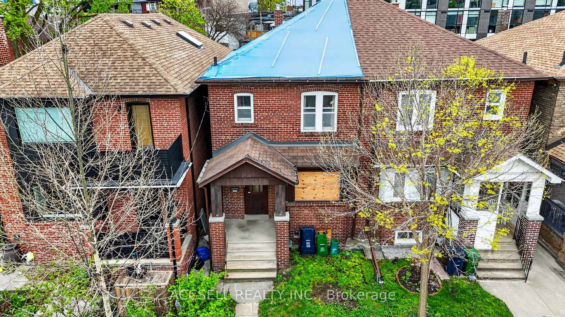 23 Fisher Street, Toronto C01, ON M6K 1V7