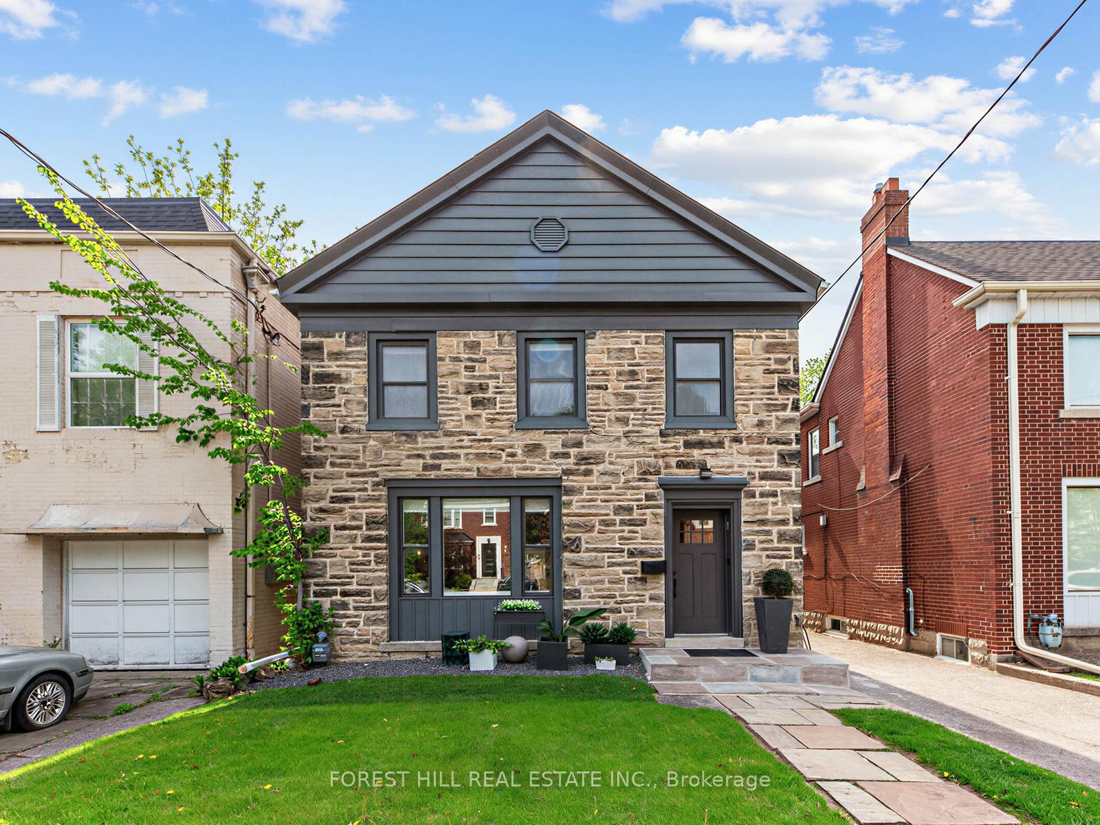 192 Glen Cedar Road, Toronto C03, ON M6C 3H1