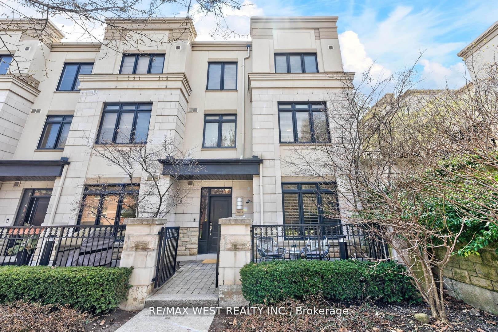 7 Oakburn Crescent TH 11, Toronto C14, ON M2N 2T5