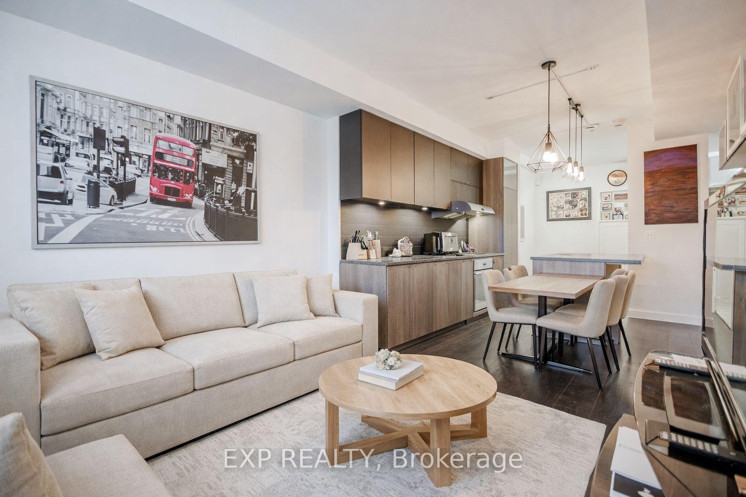 223 St Clair Avenue W 209, Toronto, ON M4V 1R3