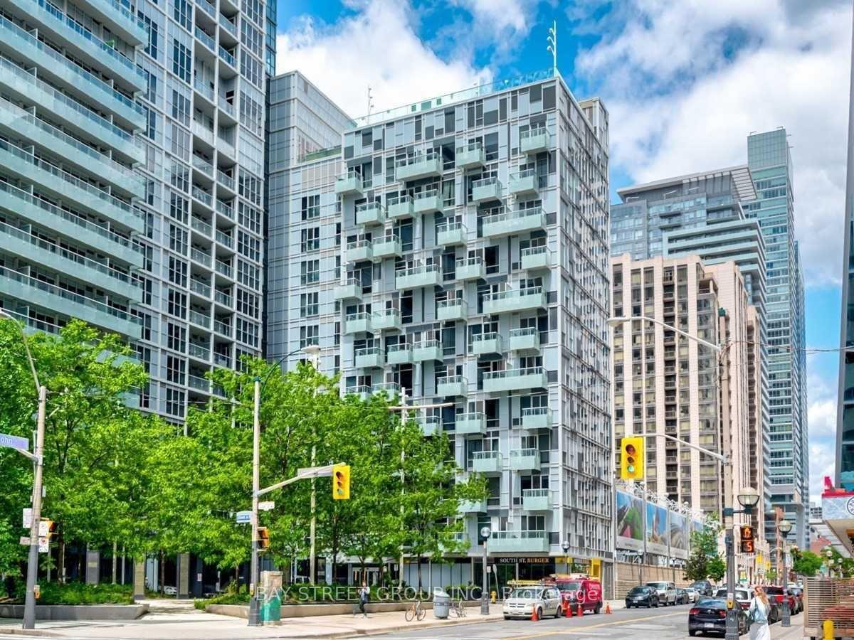 20 John Street 1117, Toronto, ON M5V 0G5