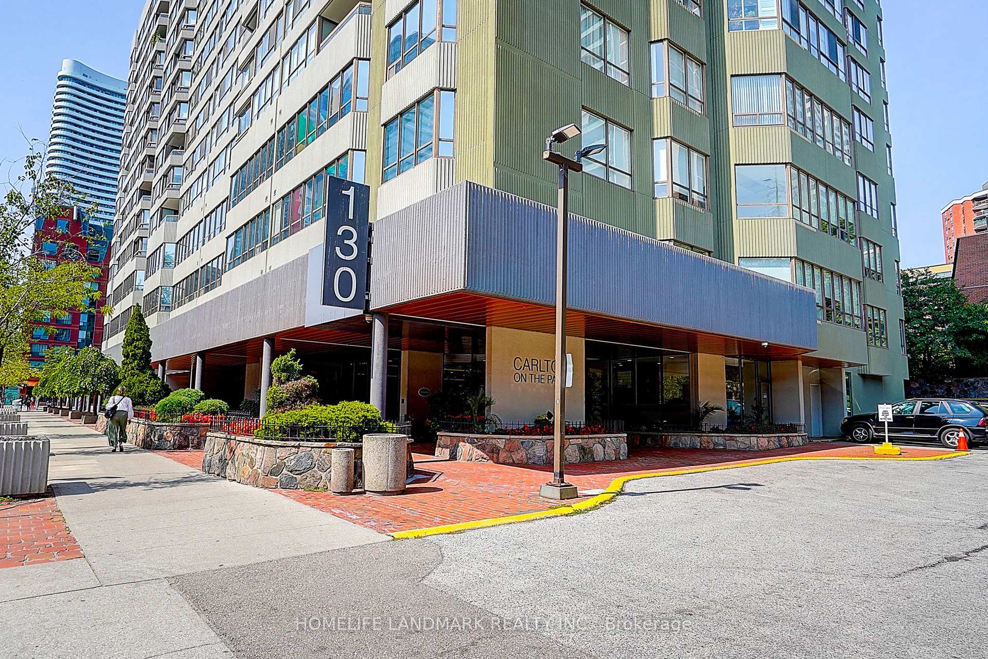 130 Carlton Street 503, Toronto, ON M5A 4K3