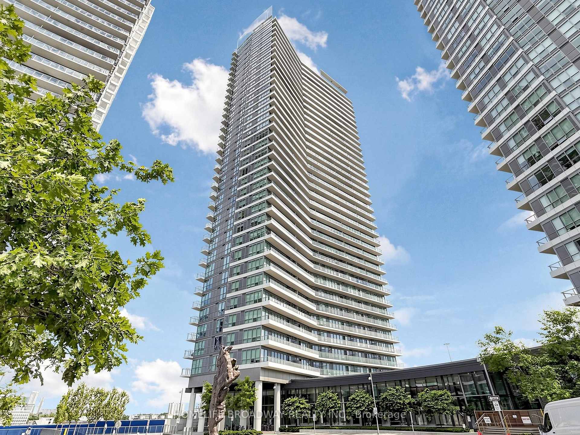 117 Mcmahon Drive 1702, Toronto C15, ON M2K 0E4
