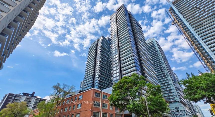 117 Broadway Avenue 1611, Toronto, ON M4P 1V3