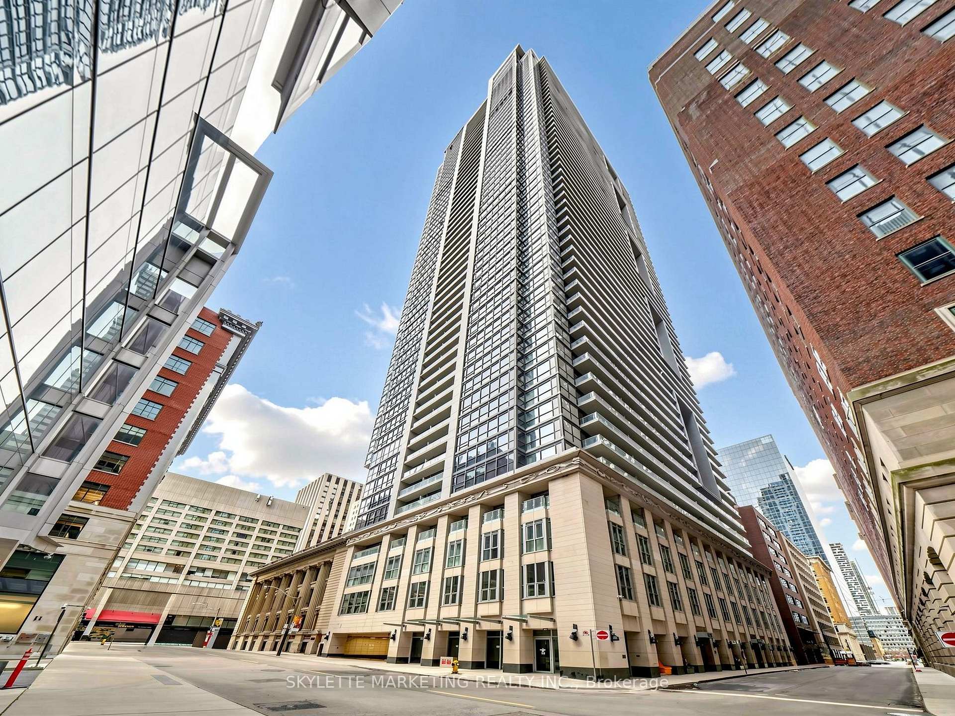 70 Temperance Street 2307, Toronto, ON M5H 0B1