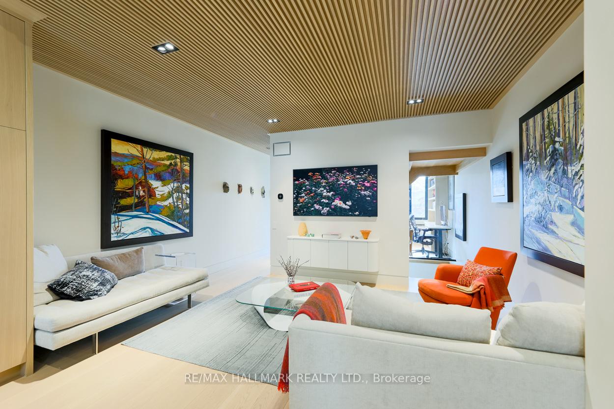 728 Richmond Street W, Toronto, ON M6J 1C5