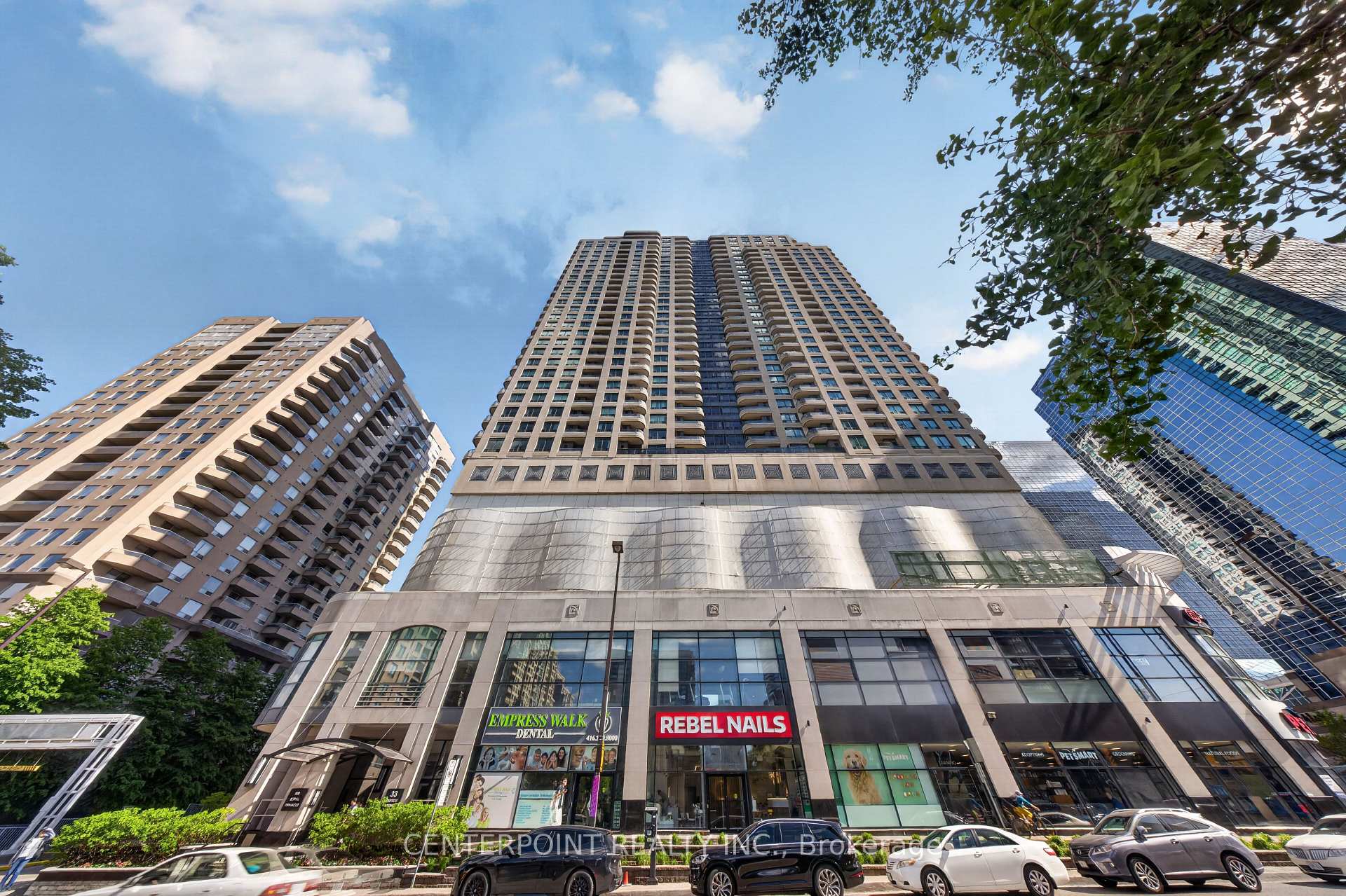 33 Empress Avenue Ph201, Toronto, ON M2N 3T2