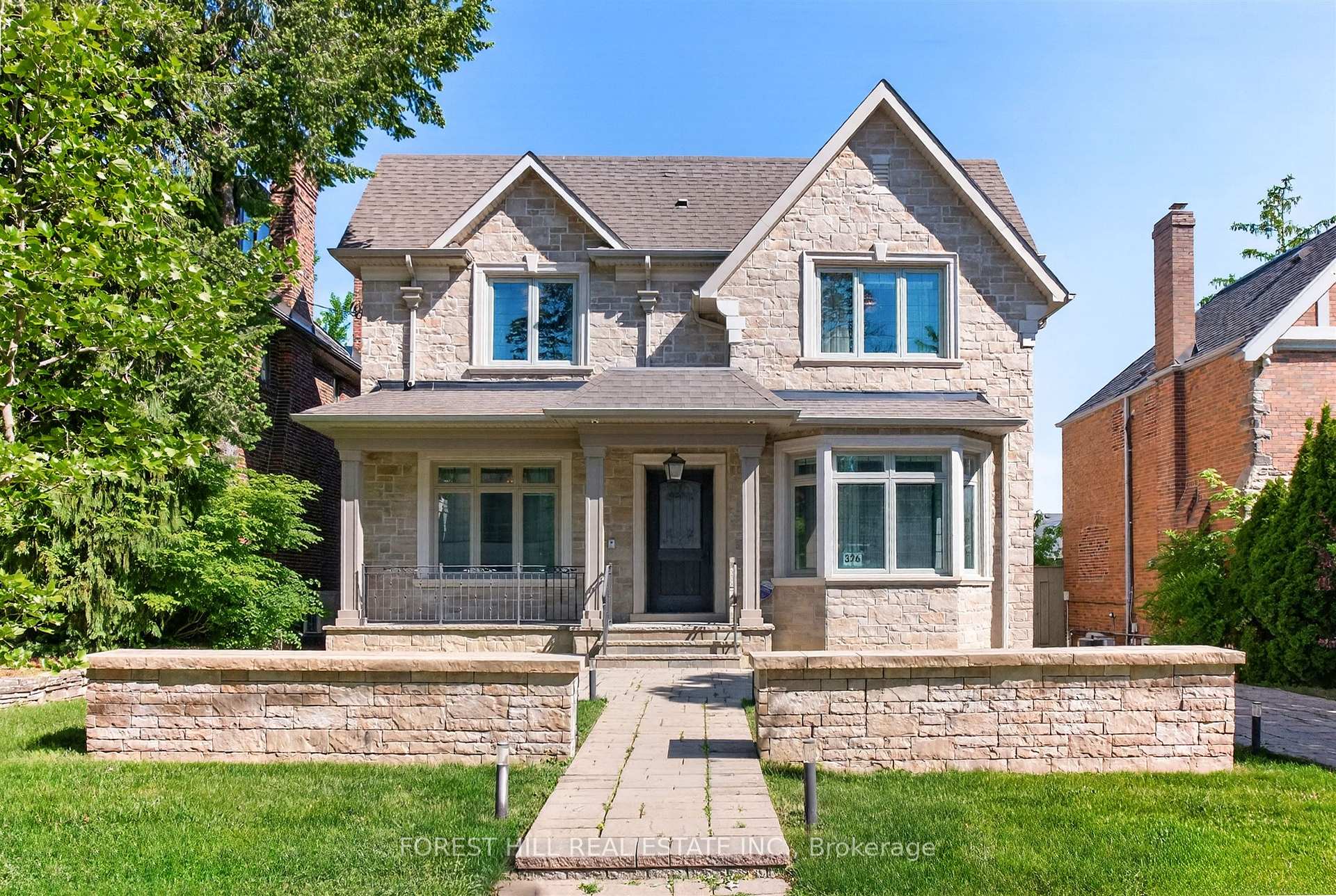 326 Lytton Boulevard, Toronto, ON M5N 1R8