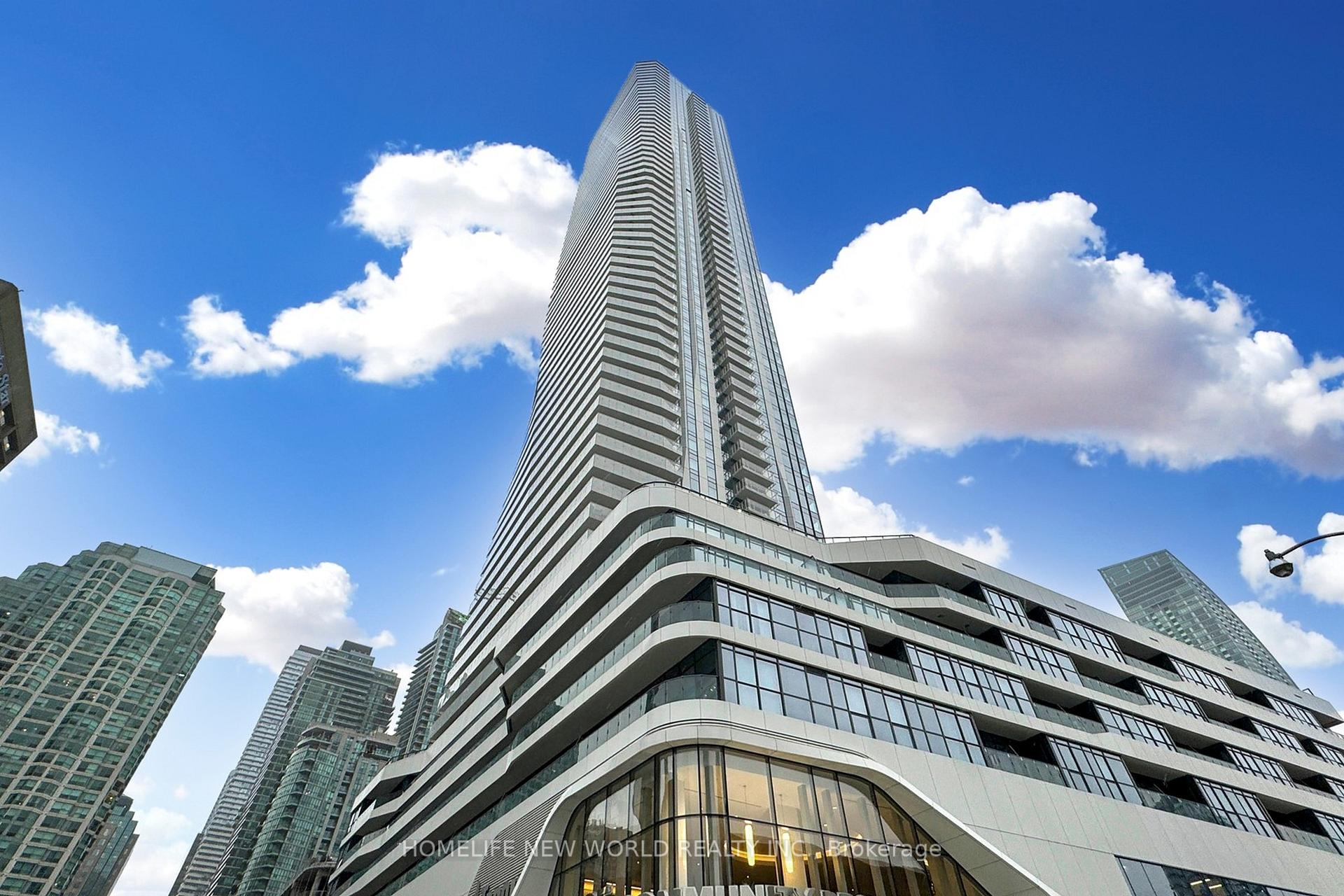 28 Freeland Street 1504, Toronto, ON M5E 0E3