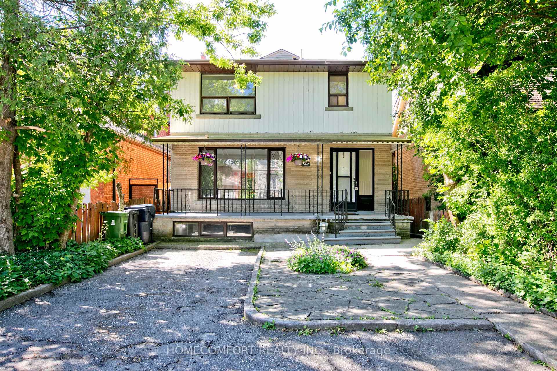 247 Parkview Avenue, Toronto, ON M2N 3Z2