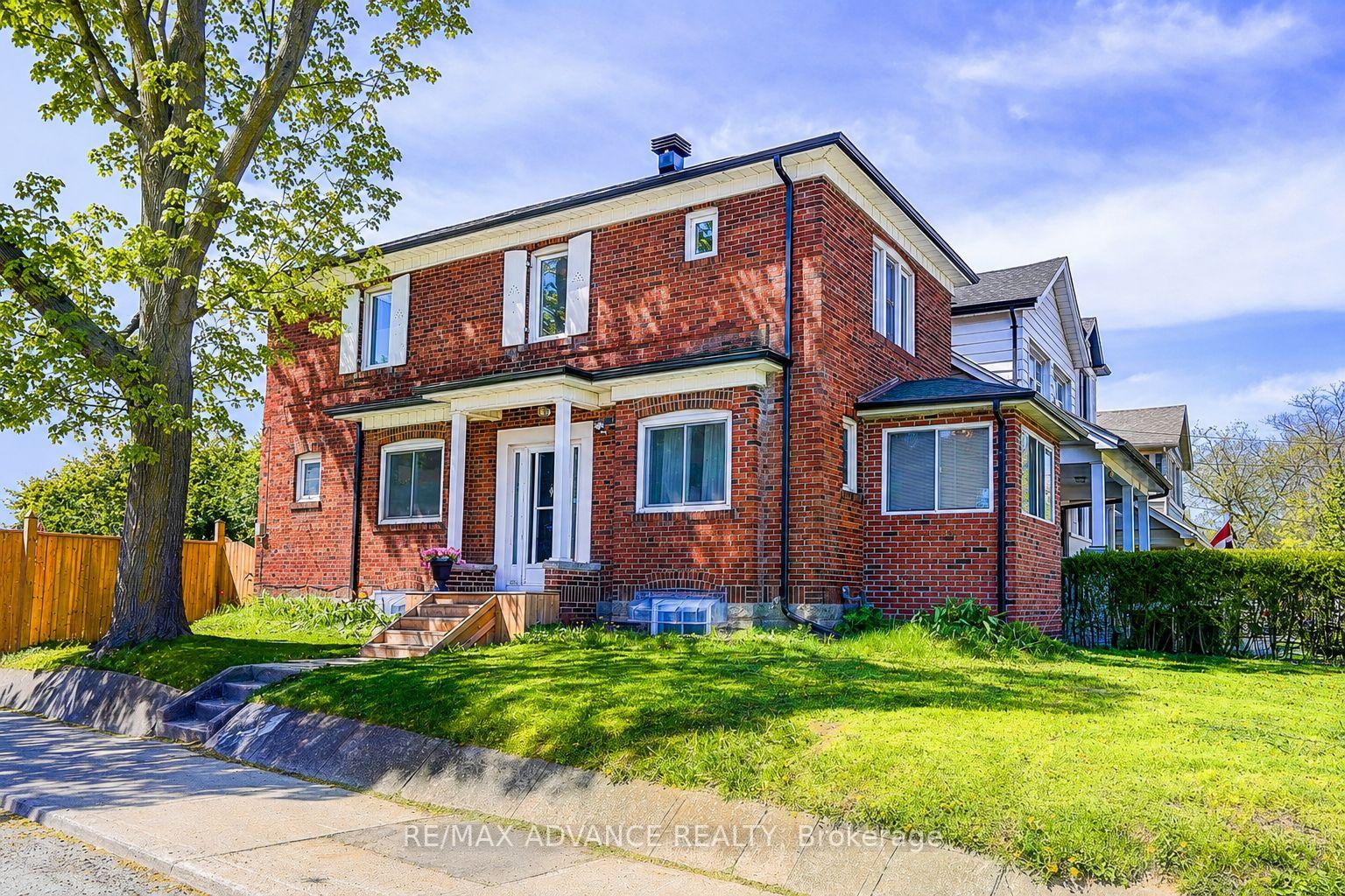 33 Castlefield Avenue, Toronto, ON M4R 1G5