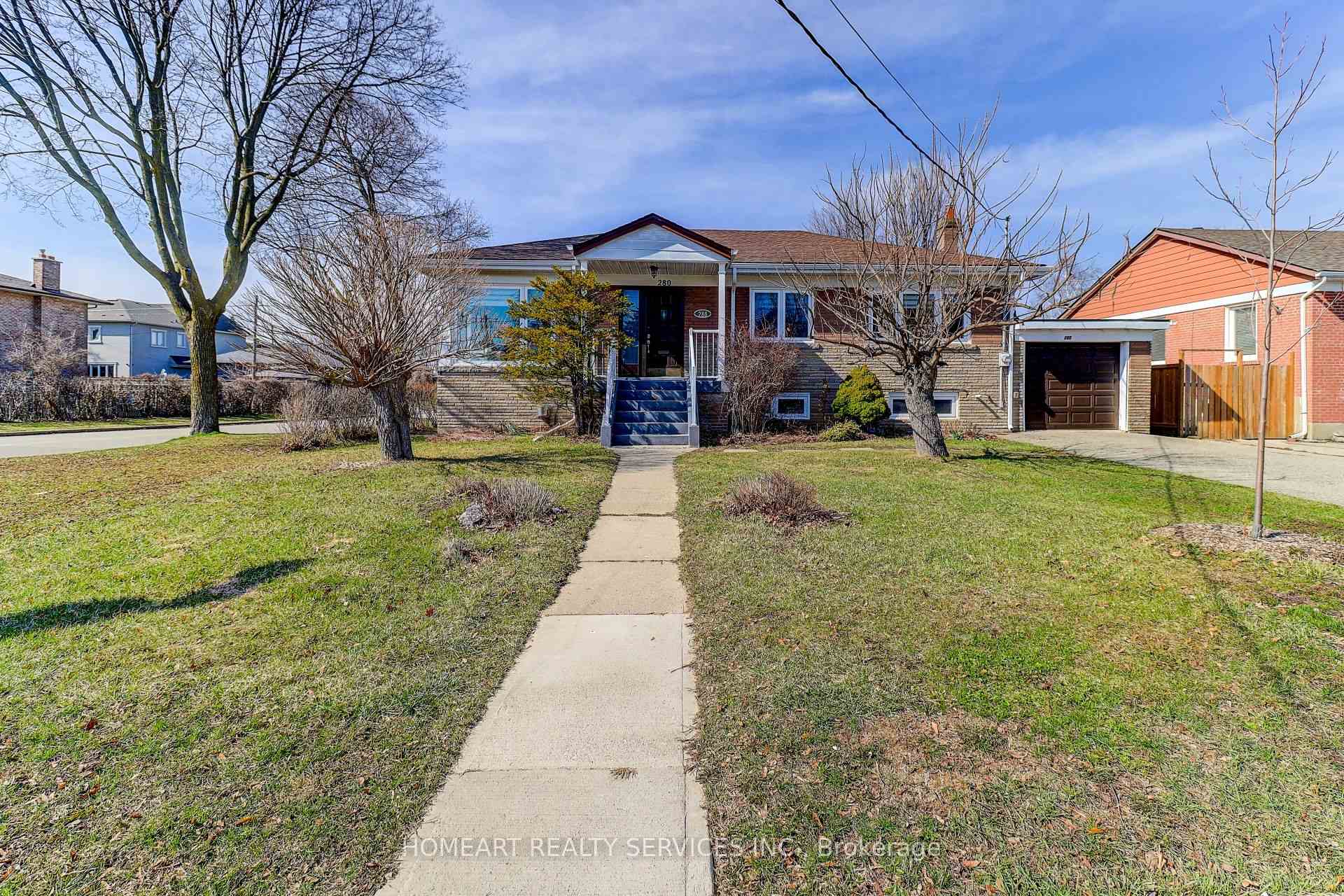 280 Waterloo Avenue, Toronto, ON M3H 3Z7