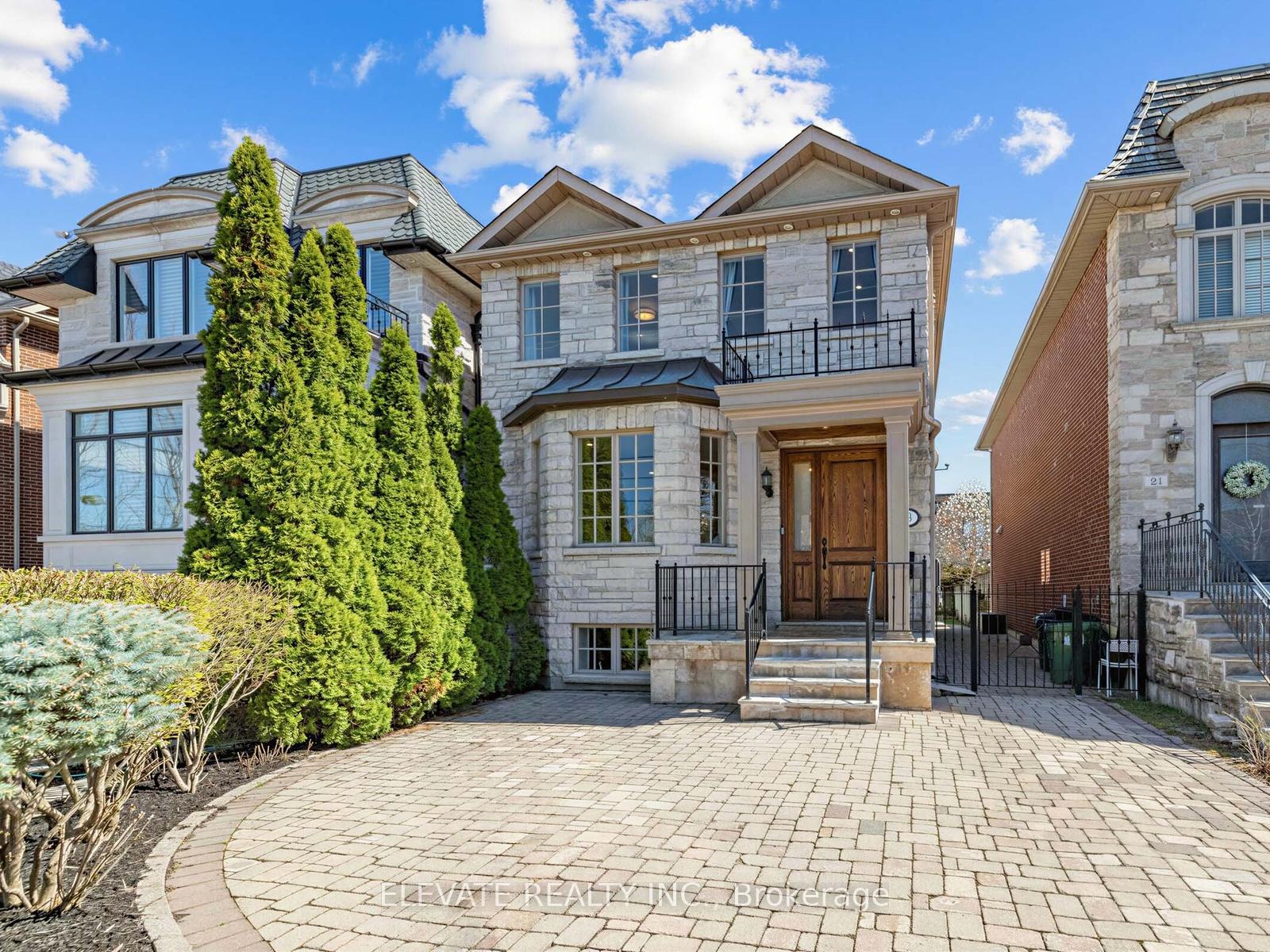 19 Dunblaine Avenue, Toronto, ON M5M 2R6