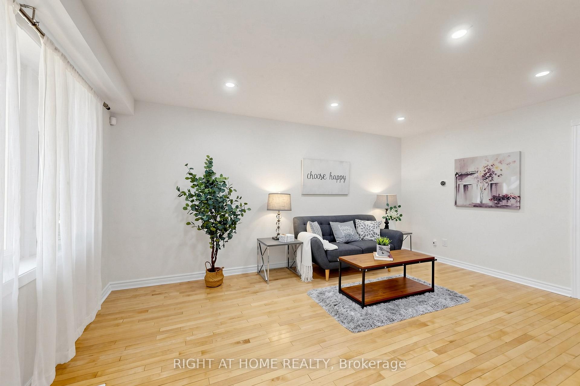 337 Hollyberry Trail, Toronto, ON M2H 2P5
