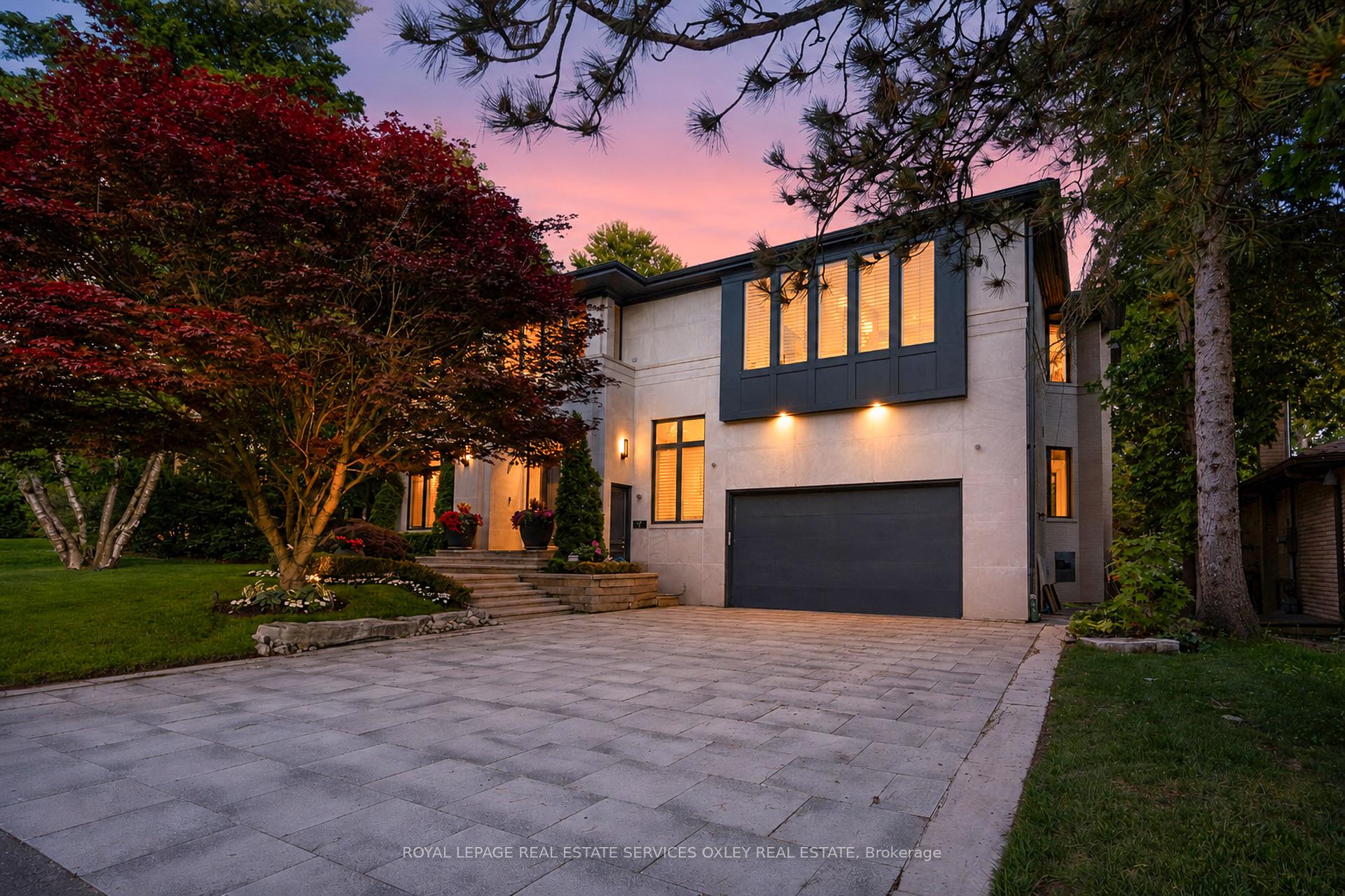 7 Stratheden Road, Toronto, ON M4N 1E2