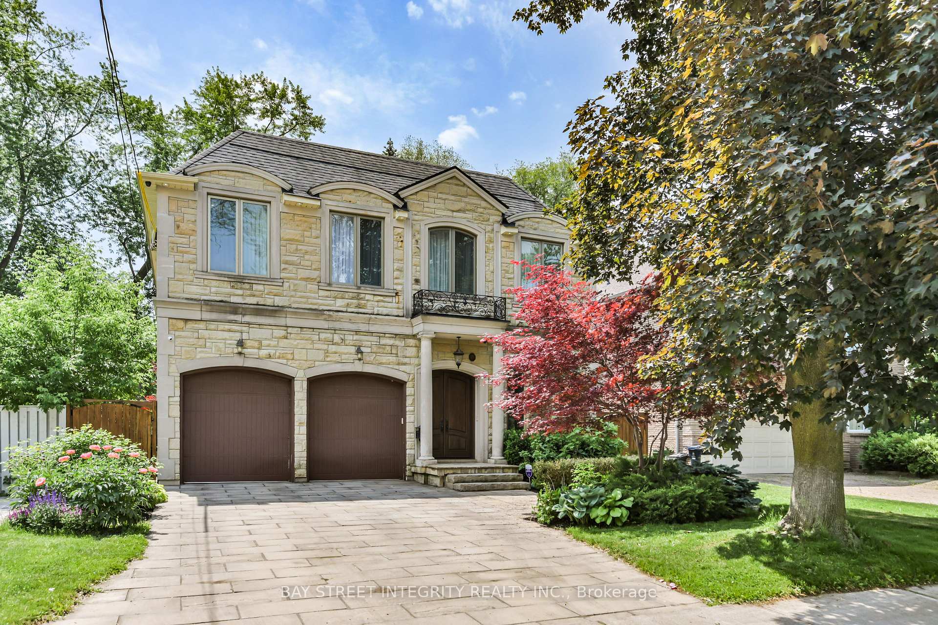 227 Empress Avenue, Toronto, ON M2N 3V1