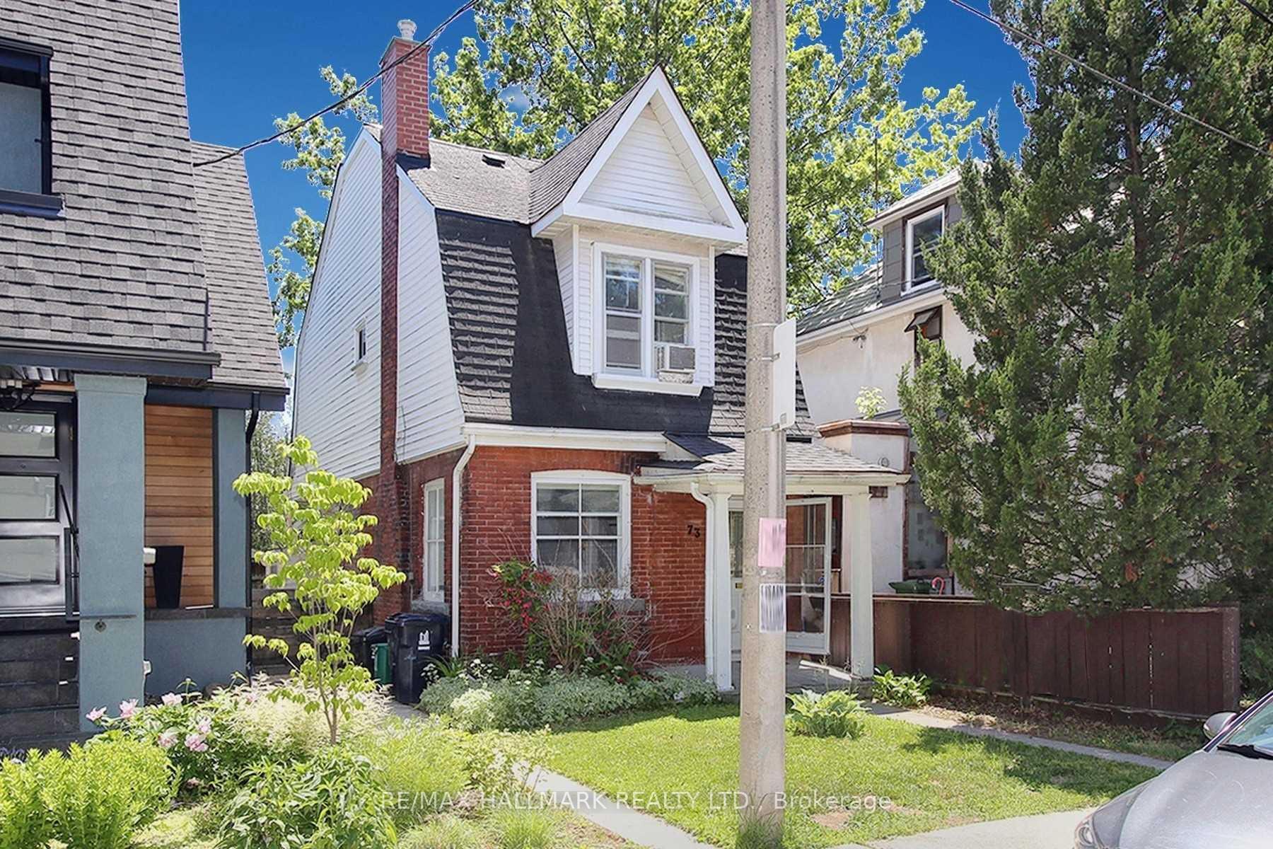 73 Hocken Avenue, Toronto, ON M6G 2K1