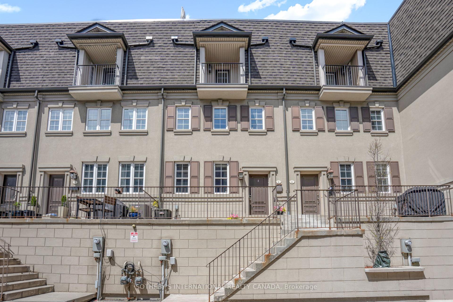 6 Tony Grande Lane, Toronto, ON M6C 0A1