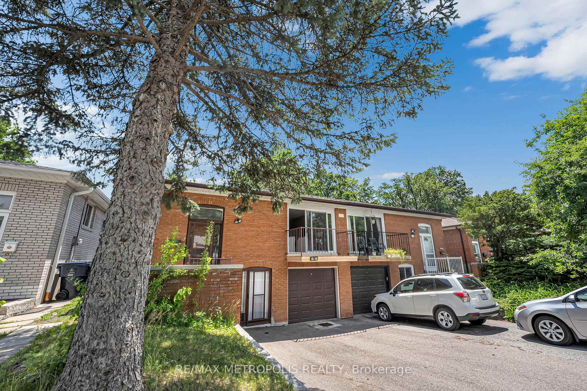 76 Harrington Crescent, Toronto, ON M2M 2Y5