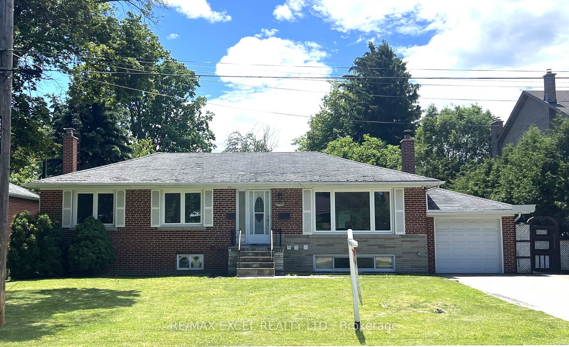 35 Urbandale Avenue, Toronto, ON M2M 2G9